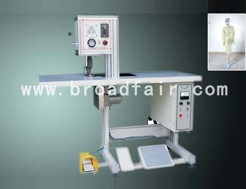 手術(shù)衣機(jī) 手術(shù)衣機(jī)